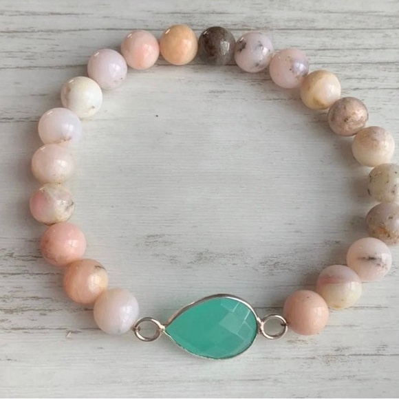 Hand Crafted Jewelry - Beaded gemstone crystal bracelet